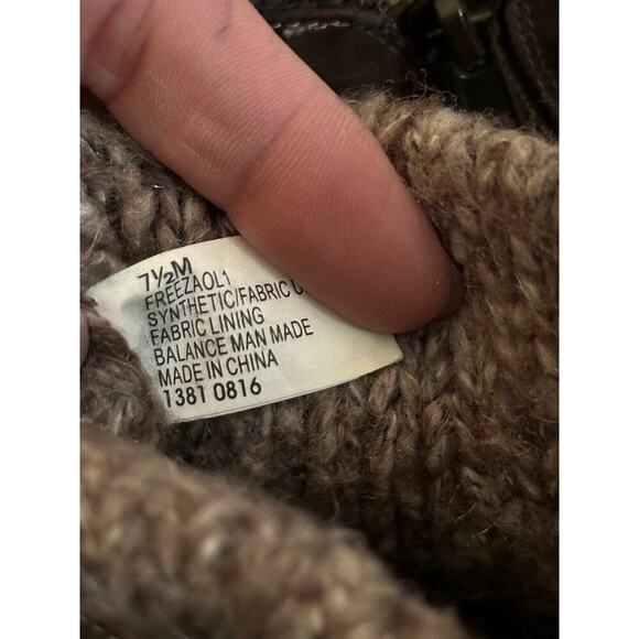 Nine West Brown Taupe Lining Sweater Zipper Block Heels Ankle Boots Size 7.5 - Picture 5 of 9